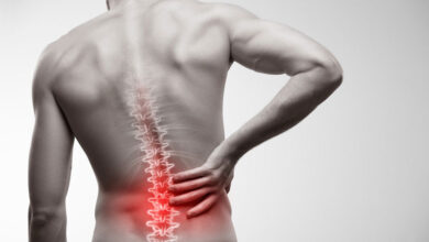 Hiện tượng đau lưng dưới là dấu hiệu của bệnh gì? | Medlatec
